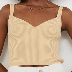 EUC H&M Cropped Ribbed Sweater Tank Top Size Medium
